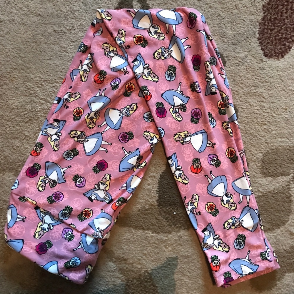 Disney Lularoe Alice in Wonderland Leggings! OS!
